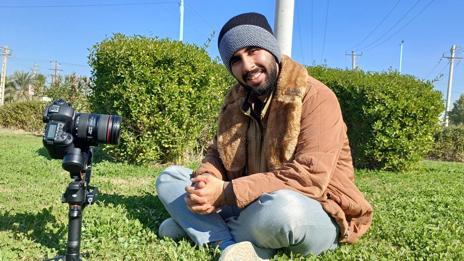 تصویر با کیفیت شماره 10- هنرمند شهید علیرضا غرباوی