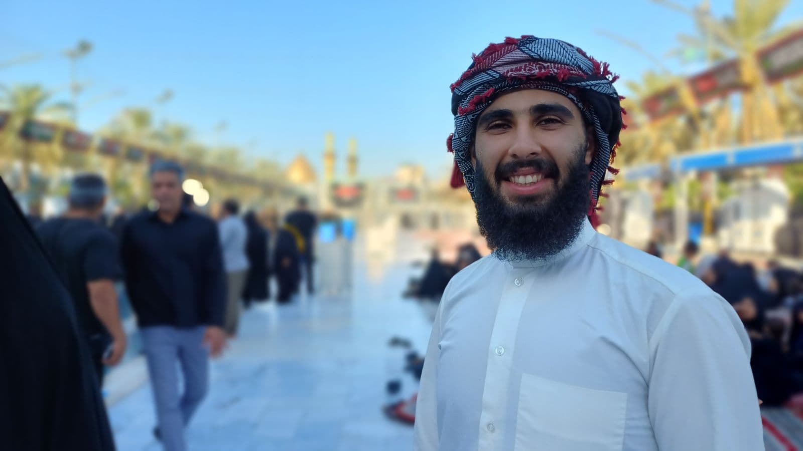 تصویر با کیفیت شماره6- هنرمند شهید علیرضا غرباوی